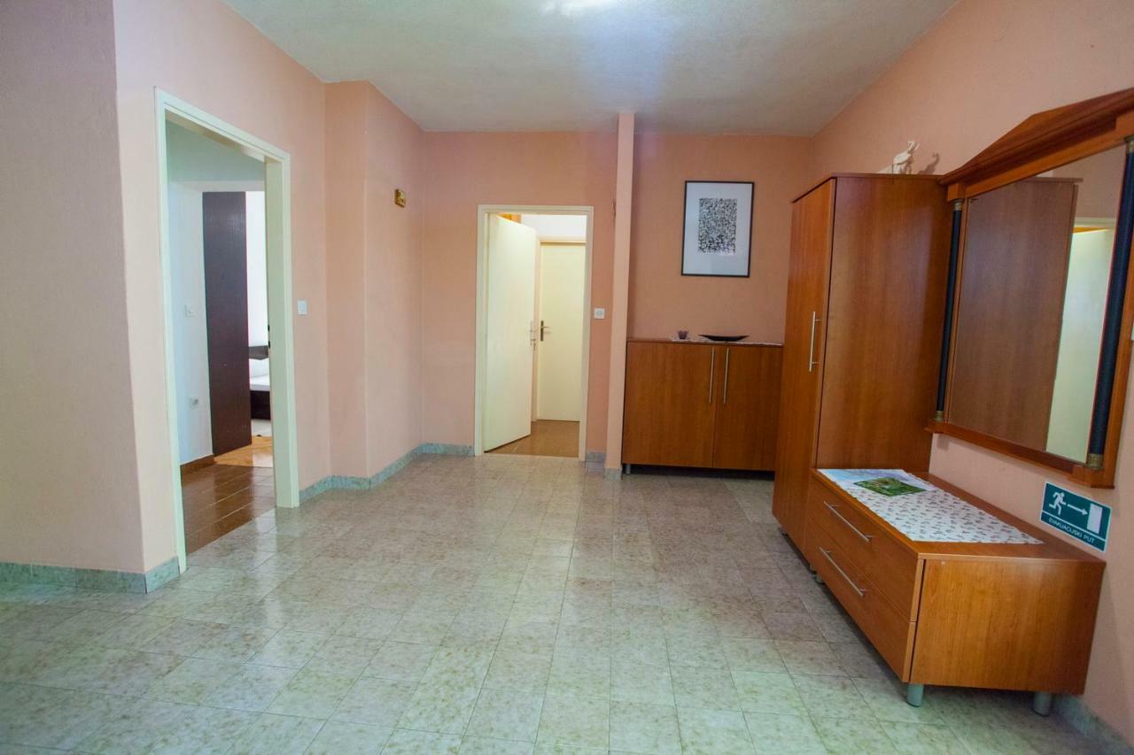 Apartmani Ruza Макарска Экстерьер фото